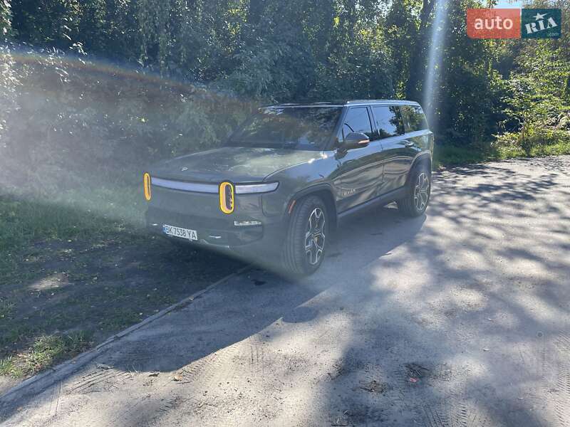 Позашляховик / Кросовер Rivian R1S 2022 в Рівному