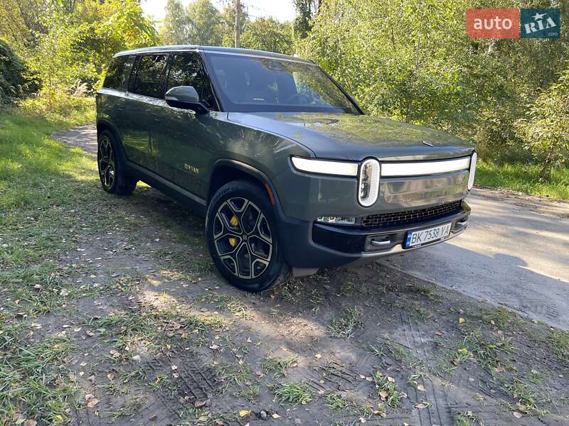 Позашляховик / Кросовер Rivian R1S 2022 в Рівному
