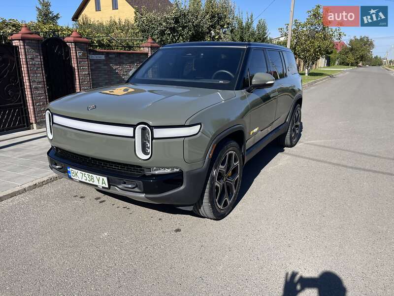 Позашляховик / Кросовер Rivian R1S 2022 в Рівному