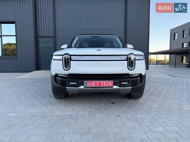 Позашляховик / Кросовер Rivian R1S 2023 в Дубні