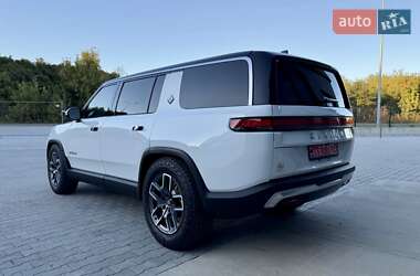 Внедорожник / Кроссовер Rivian R1S 2023 в 