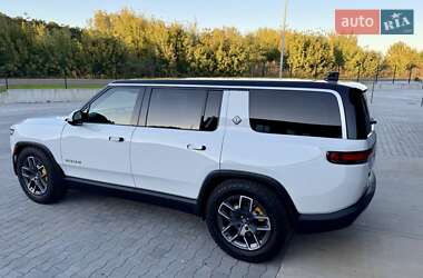 Внедорожник / Кроссовер Rivian R1S 2023 в 