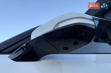 Внедорожник / Кроссовер Rivian R1S 2023 в 