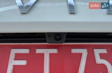 Внедорожник / Кроссовер Rivian R1S 2023 в 