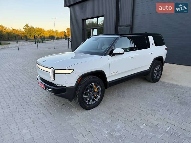 Позашляховик / Кросовер Rivian R1S 2023 в Дубні