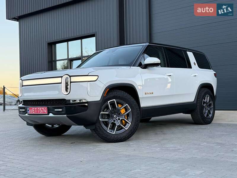 Позашляховик / Кросовер Rivian R1S 2023 в Дубні