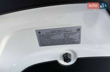 Внедорожник / Кроссовер Rivian R1S 2023 в 