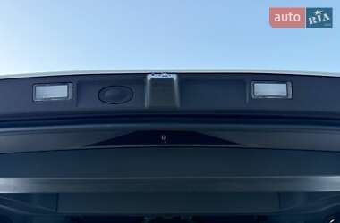 Внедорожник / Кроссовер Rivian R1S 2023 в 
