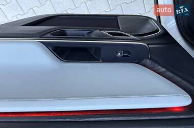 Внедорожник / Кроссовер Rivian R1S 2023 в 