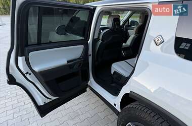 Внедорожник / Кроссовер Rivian R1S 2023 в 