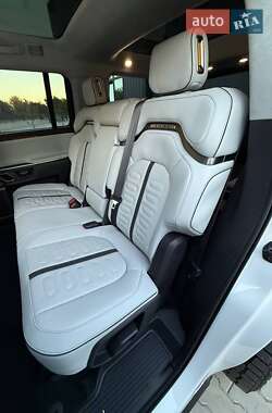 Внедорожник / Кроссовер Rivian R1S 2023 в 