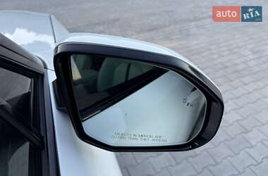 Внедорожник / Кроссовер Rivian R1S 2023 в 