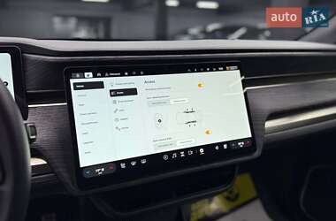 Внедорожник / Кроссовер Rivian R1S 2024 в 