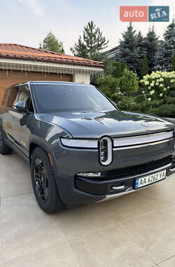 Позашляховик / Кросовер Rivian R1S 2023 в 