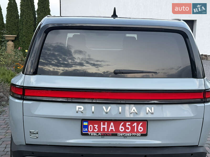 Внедорожник / Кроссовер Rivian R1S 2024 в Луцке