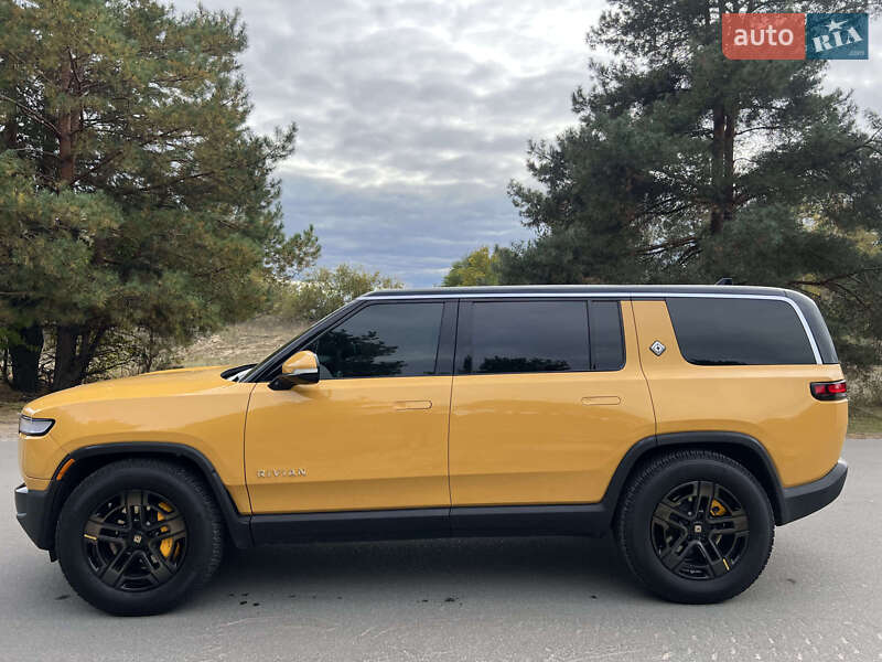 Внедорожник / Кроссовер Rivian R1S 2023 в Киеве
