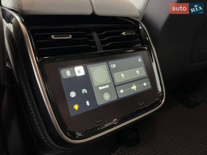 Внедорожник / Кроссовер Rivian R1S 2023 в Белой Церкви