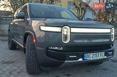 Внедорожник / Кроссовер Rivian R1S 2023 в Городке