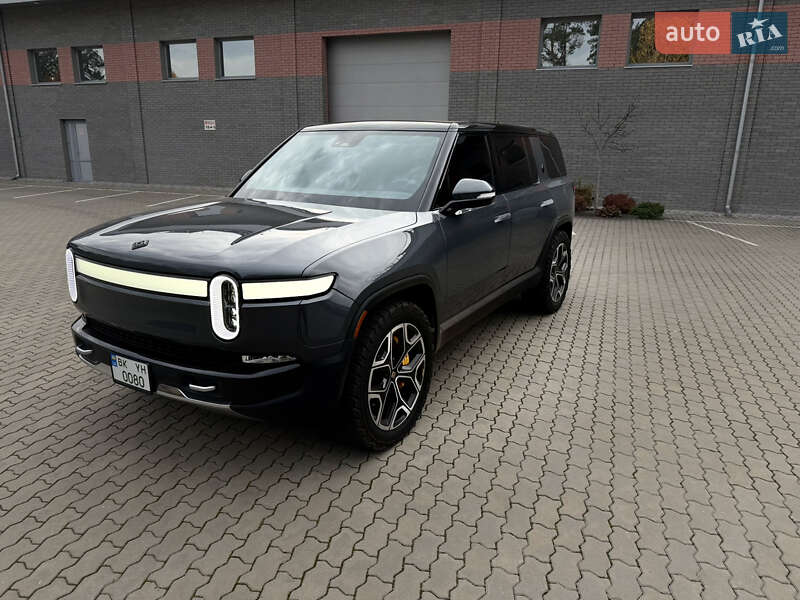 Позашляховик / Кросовер Rivian R1S 2022 в Костопілі