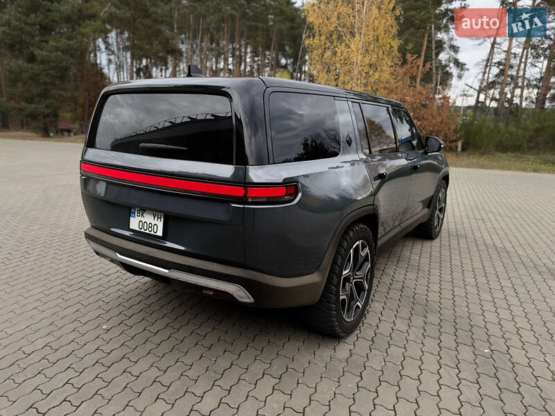 Позашляховик / Кросовер Rivian R1S 2022 в Костопілі