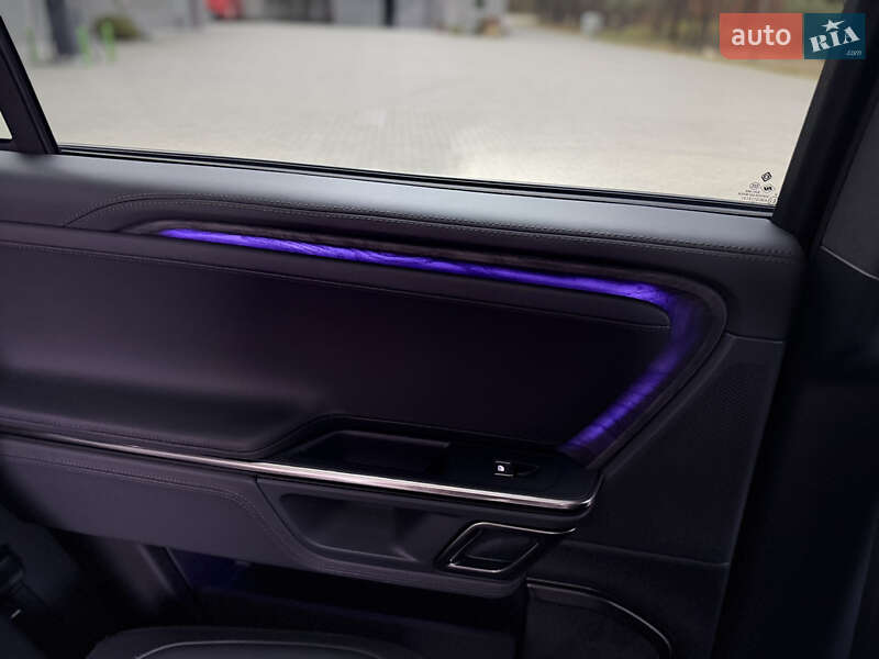 Позашляховик / Кросовер Rivian R1S 2022 в Костопілі