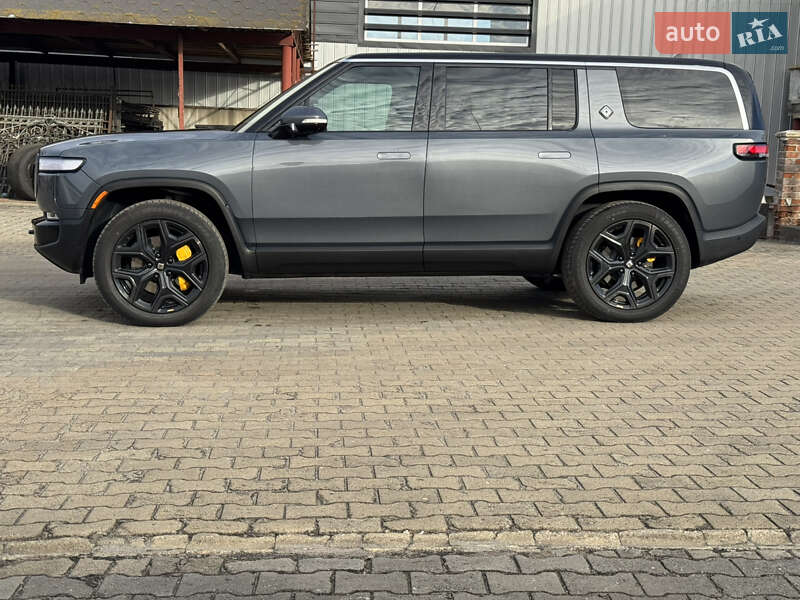 Позашляховик / Кросовер Rivian R1S 2023 в Луцьку