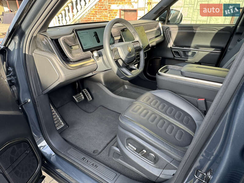 Позашляховик / Кросовер Rivian R1S 2023 в Луцьку