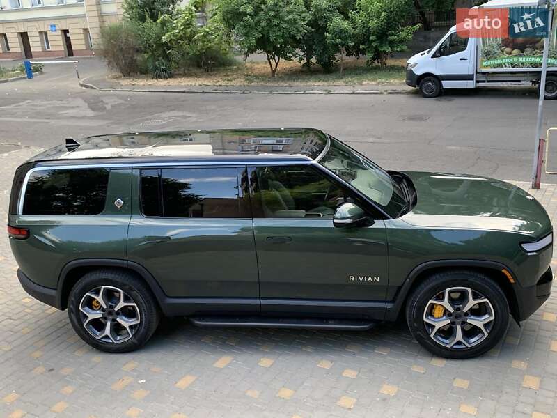 Внедорожник / Кроссовер Rivian R1S 2023 в Одессе фото 7 Внедорожник / Кроссовер Rivian R1S 2023 в Одессе