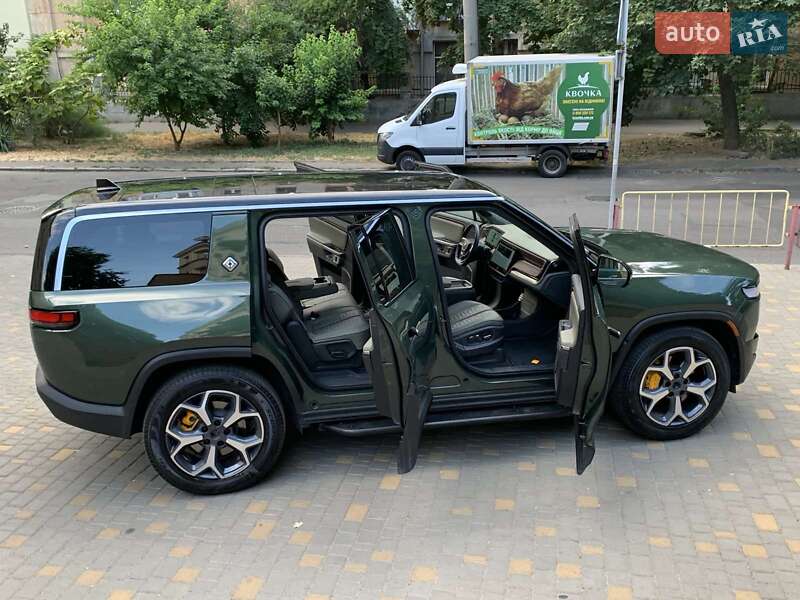 Внедорожник / Кроссовер Rivian R1S 2023 в Одессе фото 14 Внедорожник / Кроссовер Rivian R1S 2023 в Одессе