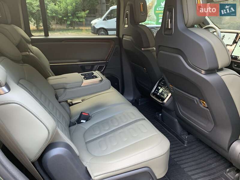 Внедорожник / Кроссовер Rivian R1S 2023 в Одессе фото 44 Внедорожник / Кроссовер Rivian R1S 2023 в Одессе