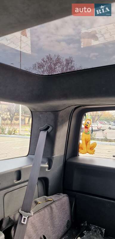 Внедорожник / Кроссовер Rivian R1S 2023 в Одессе фото 30 Внедорожник / Кроссовер Rivian R1S 2023 в Одессе