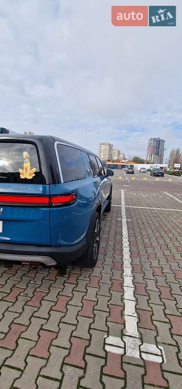 Внедорожник / Кроссовер Rivian R1S 2023 в Одессе фото 38 Внедорожник / Кроссовер Rivian R1S 2023 в Одессе