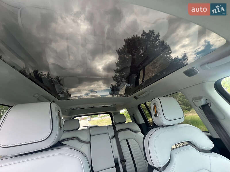 Позашляховик / Кросовер Rivian R1S 2023 в Києві фото 13 Позашляховик / Кросовер Rivian R1S 2023 в Києві