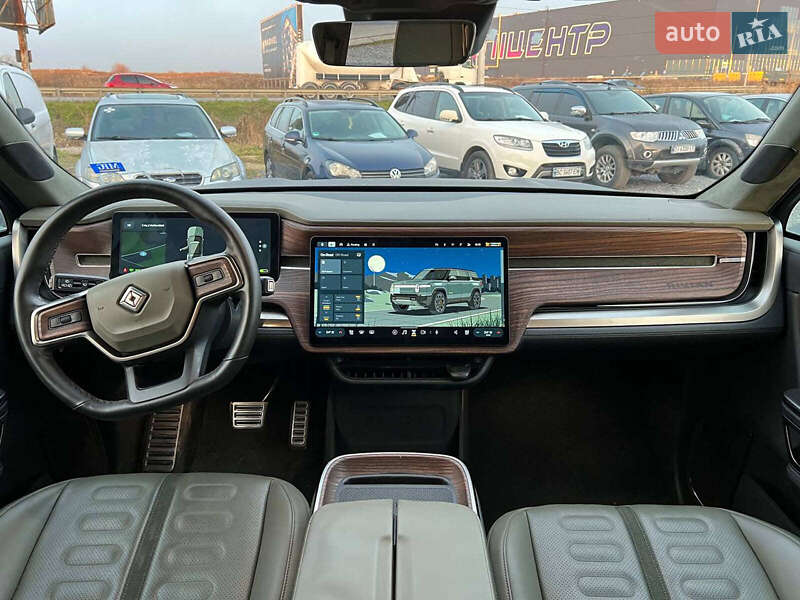 Позашляховик / Кросовер Rivian R1S 2023 в Львові