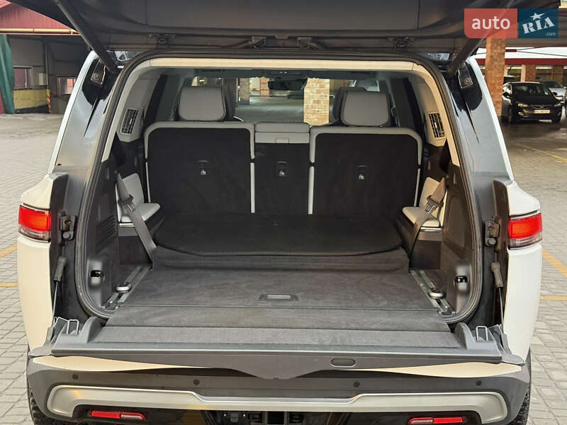 Внедорожник / Кроссовер Rivian R1S 2023 в Львове