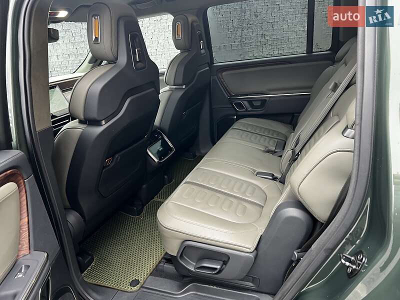 Внедорожник / Кроссовер Rivian R1S 2023 в Луцке фото 5 Внедорожник / Кроссовер Rivian R1S 2023 в Луцке