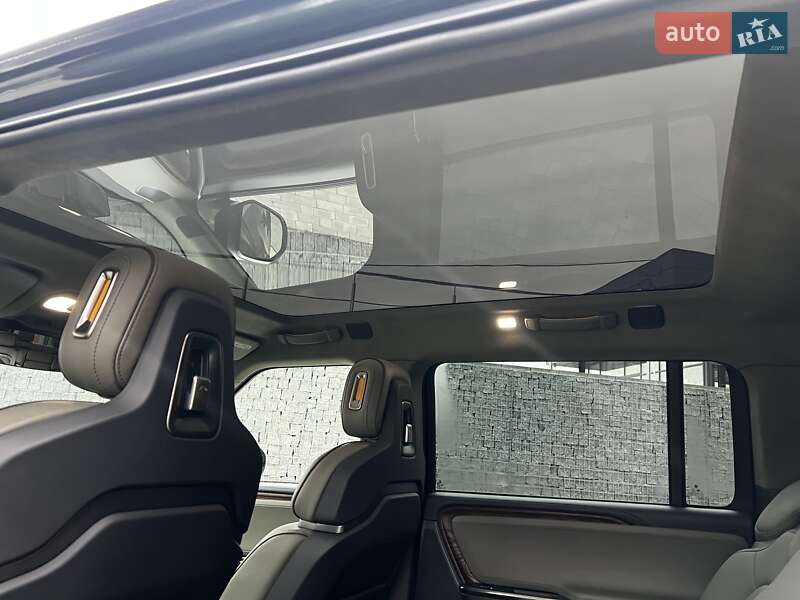 Внедорожник / Кроссовер Rivian R1S 2023 в Луцке фото 7 Внедорожник / Кроссовер Rivian R1S 2023 в Луцке