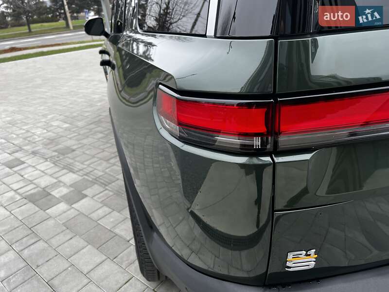 Внедорожник / Кроссовер Rivian R1S 2023 в Луцке фото 13 Внедорожник / Кроссовер Rivian R1S 2023 в Луцке