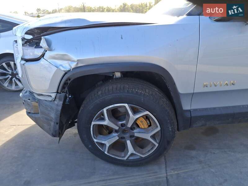Внедорожник / Кроссовер Rivian R1S 2023 в Киеве фото 23 Внедорожник / Кроссовер Rivian R1S 2023 в Киеве