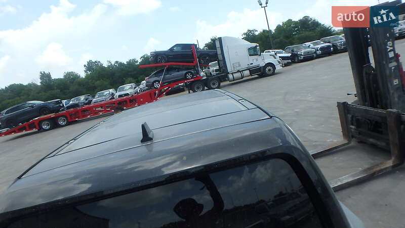 Внедорожник / Кроссовер Rivian R1S 2023 в Киеве фото 30 Внедорожник / Кроссовер Rivian R1S 2023 в Киеве