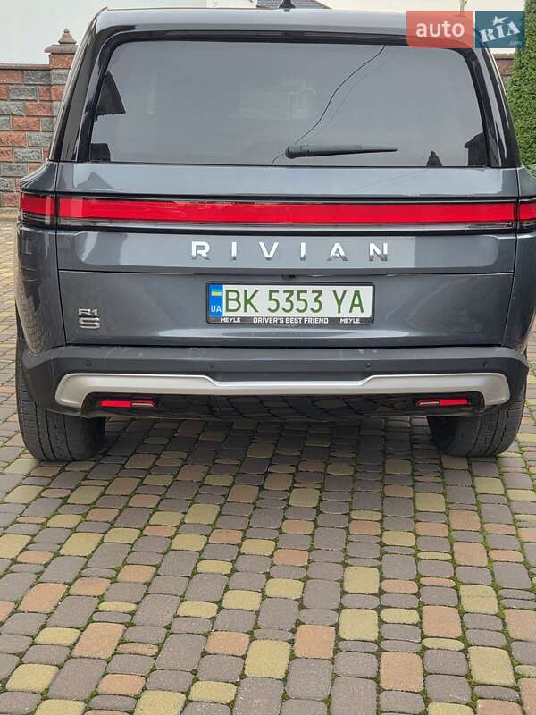 Внедорожник / Кроссовер Rivian R1S 2024 в Ровно фото 3 Внедорожник / Кроссовер Rivian R1S 2024 в Ровно
