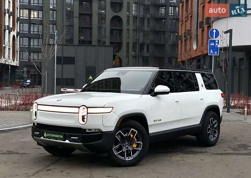 Внедорожник / Кроссовер Rivian R1S 2023 в Киеве