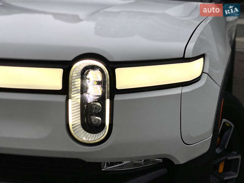 Внедорожник / Кроссовер Rivian R1S 2023 в Киеве