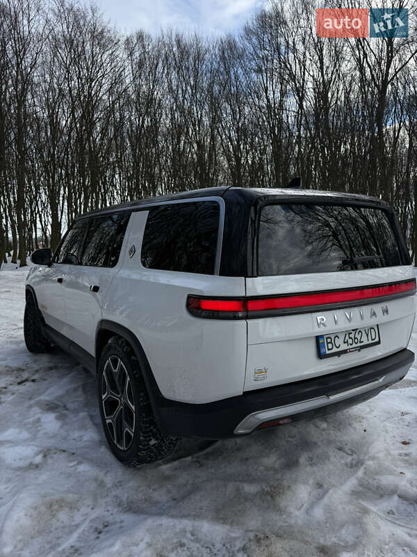Внедорожник / Кроссовер Rivian R1S 2023 в Львове