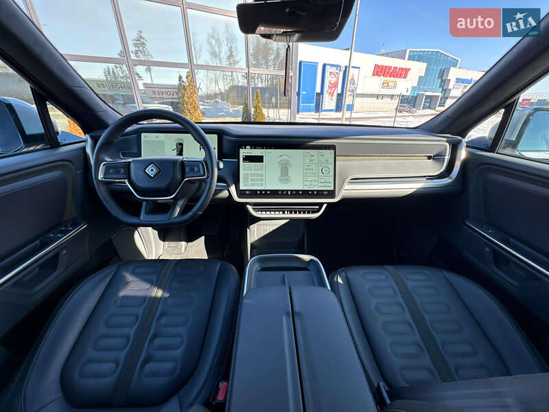 Внедорожник / Кроссовер Rivian R1S 2025 в Луцке