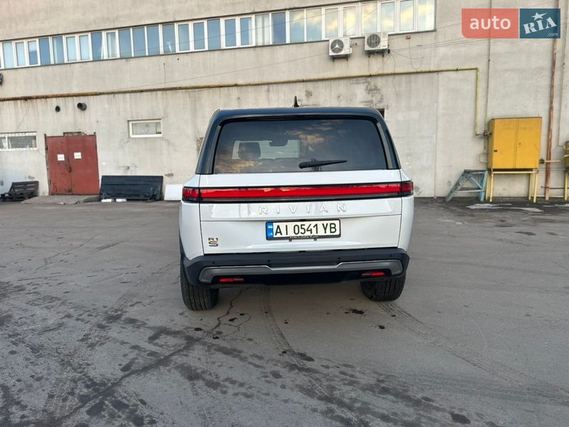 Внедорожник / Кроссовер Rivian R1S 2024 в Киеве