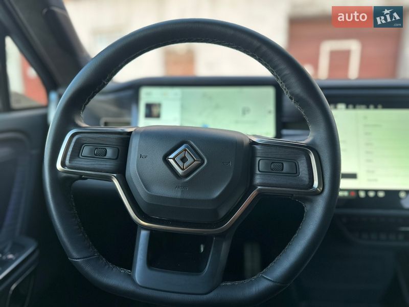 Внедорожник / Кроссовер Rivian R1S 2024 в Киеве