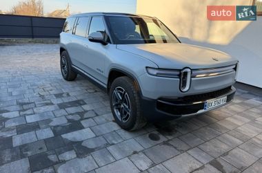 Внедорожник / Кроссовер Rivian R1S 2024 в Староконстантинове