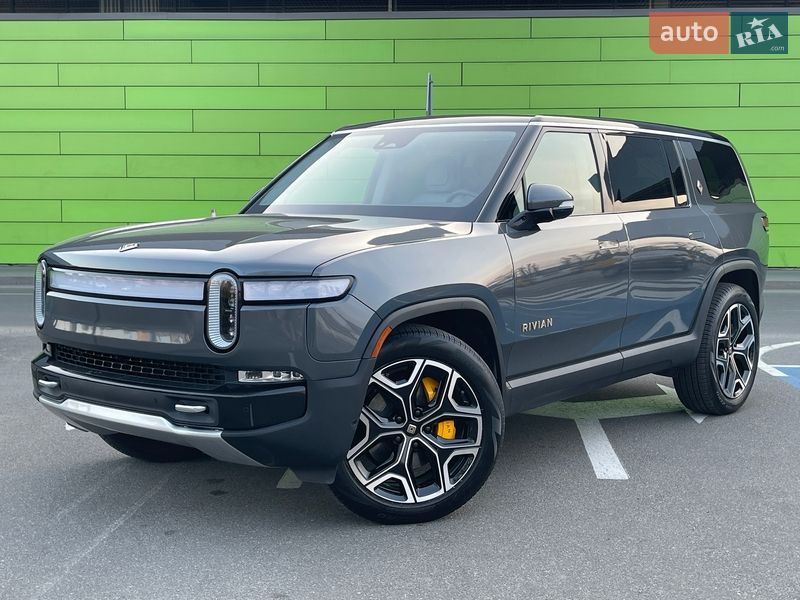Rivian R1S 2023