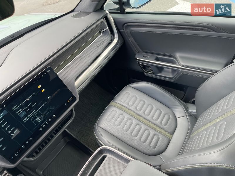 Позашляховик / Кросовер Rivian R1S 2023 в Києві